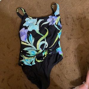 One piece bathing suit